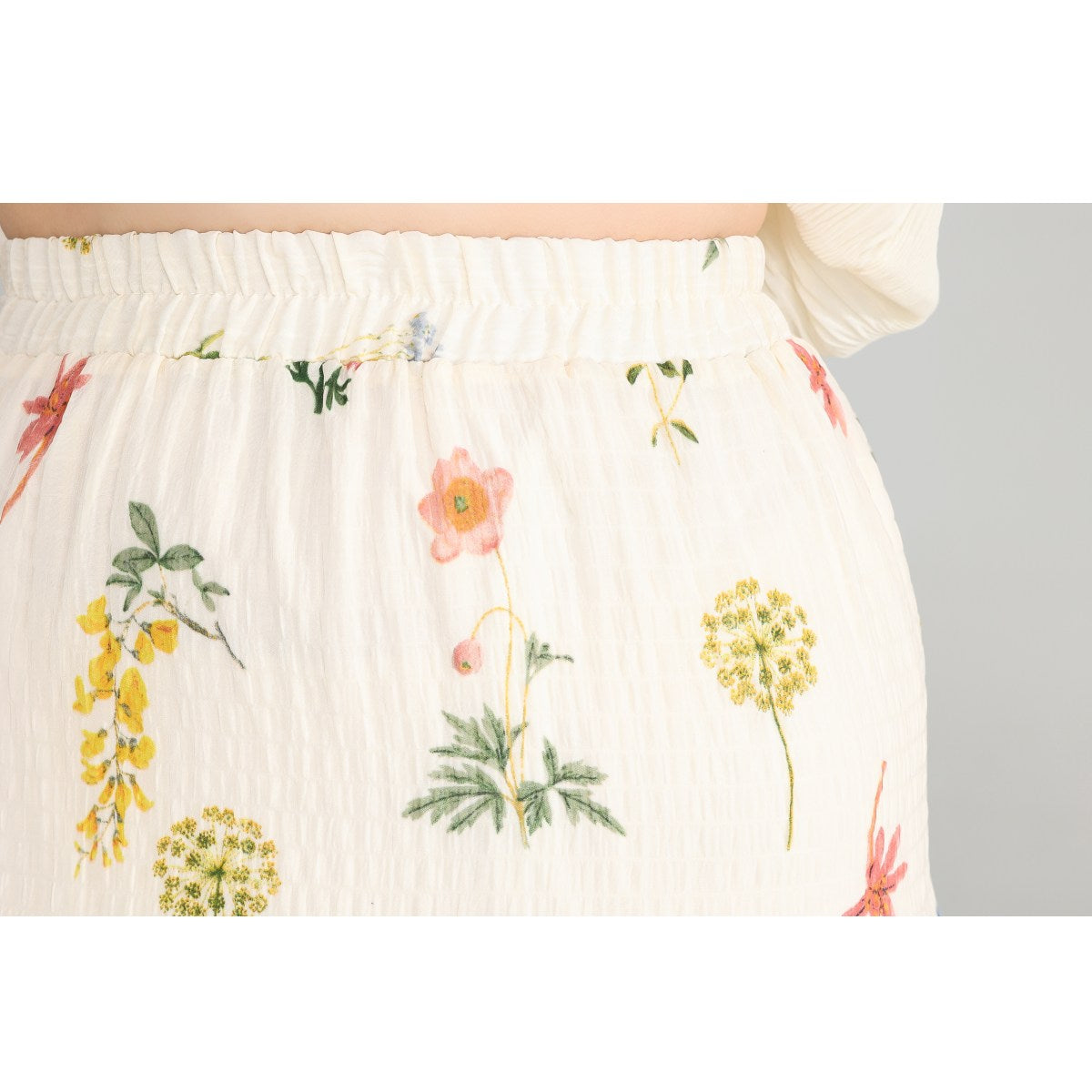 Plus Size Colourful Flowers Midi Skirt - elastic waist band