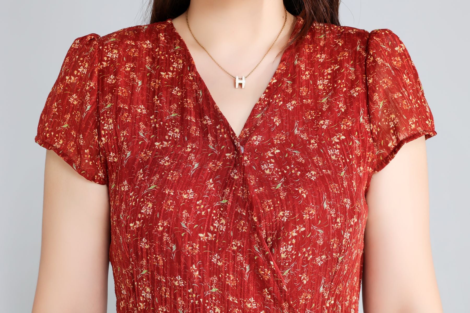 Plus Size Ditsy Floral Short Sleeve Wrap Dress