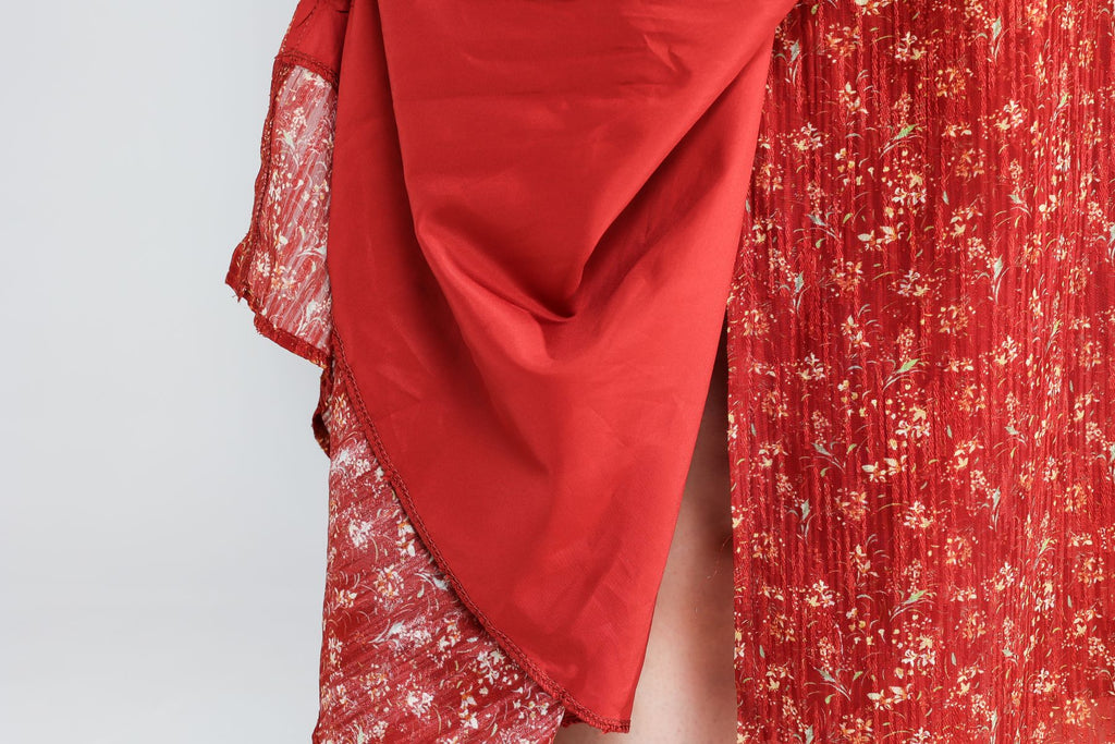 Plus Size Ditsy Floral Short Sleeve Wrap Dress