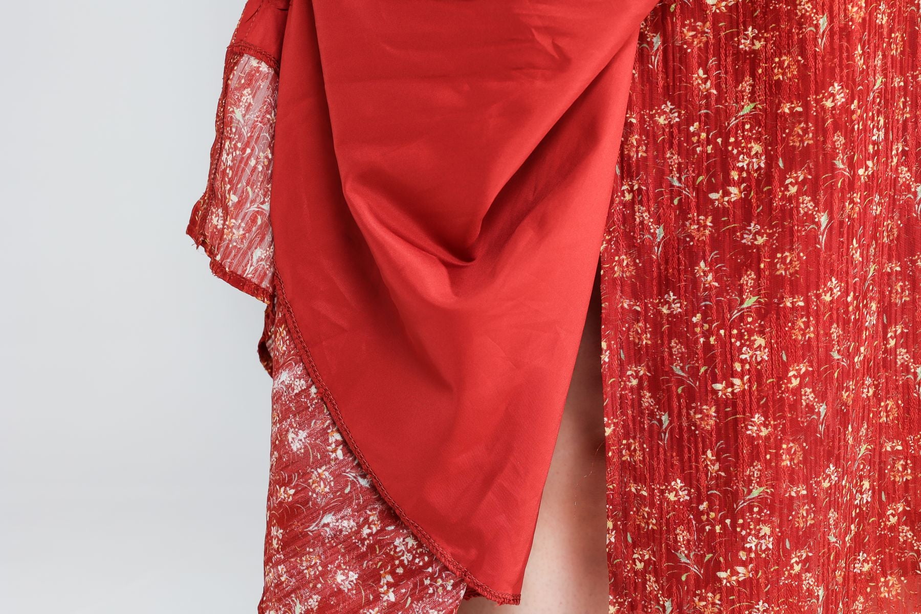 Plus Size Ditsy Floral Short Sleeve Wrap Dress