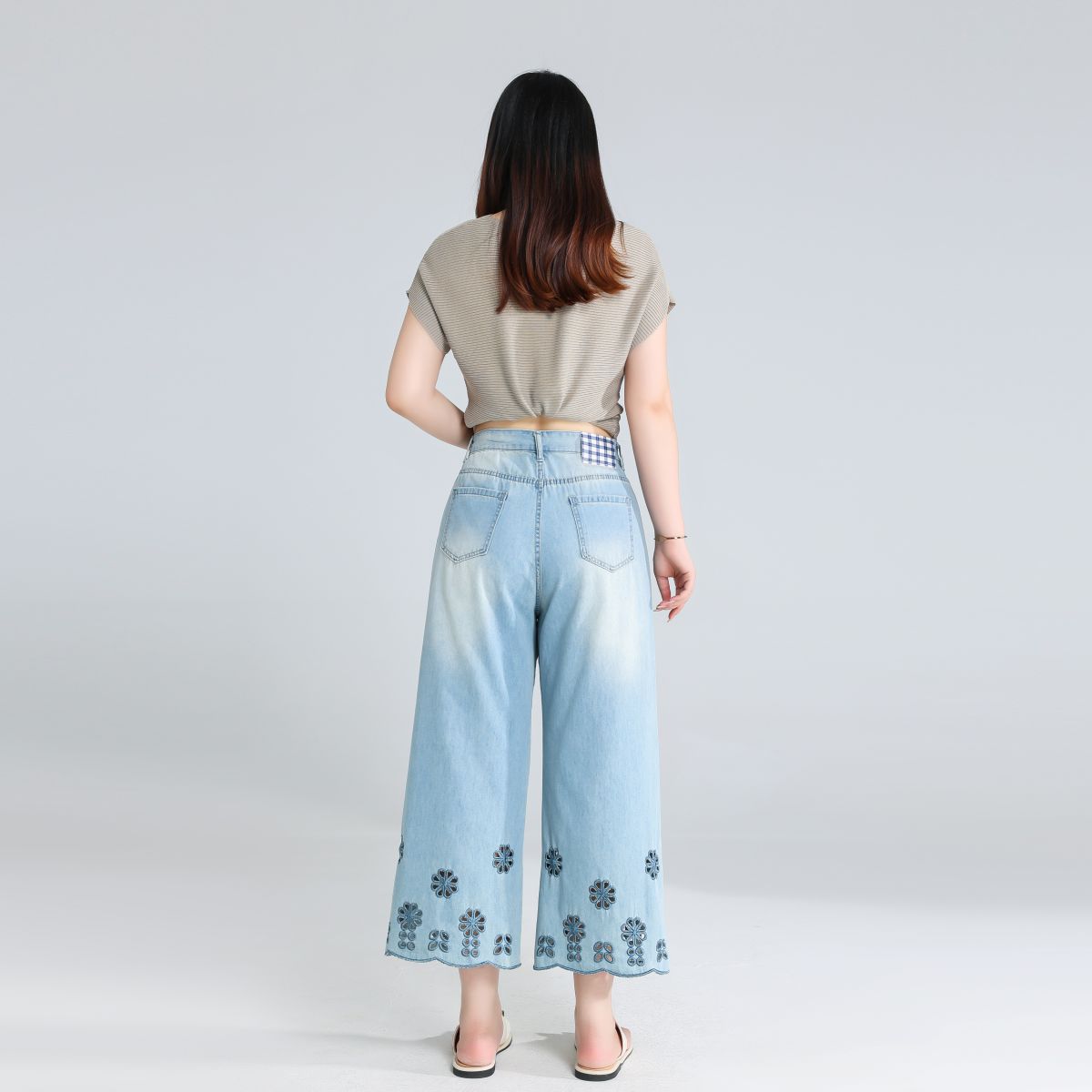 Plus Size Floral Cutout Jeans - back view