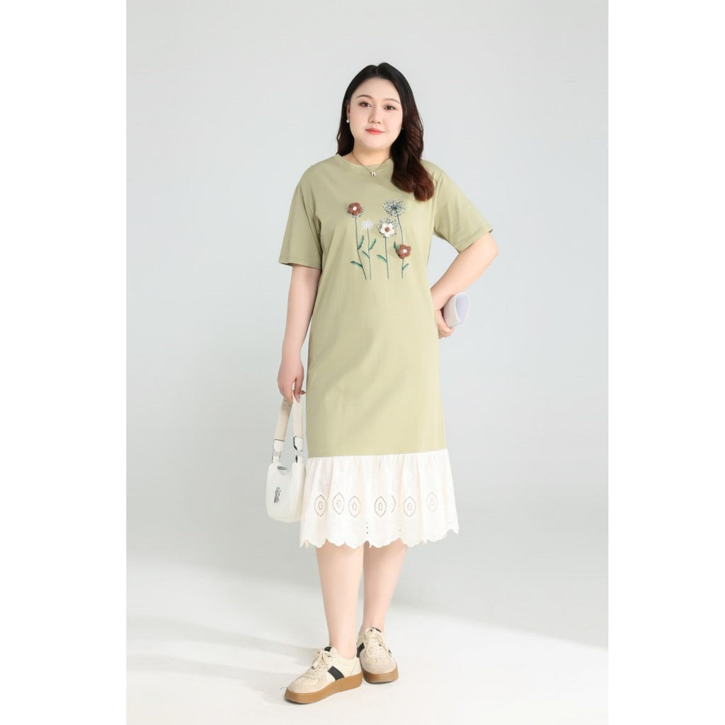 Plus Size Green Floral Lace T Shirt Dress