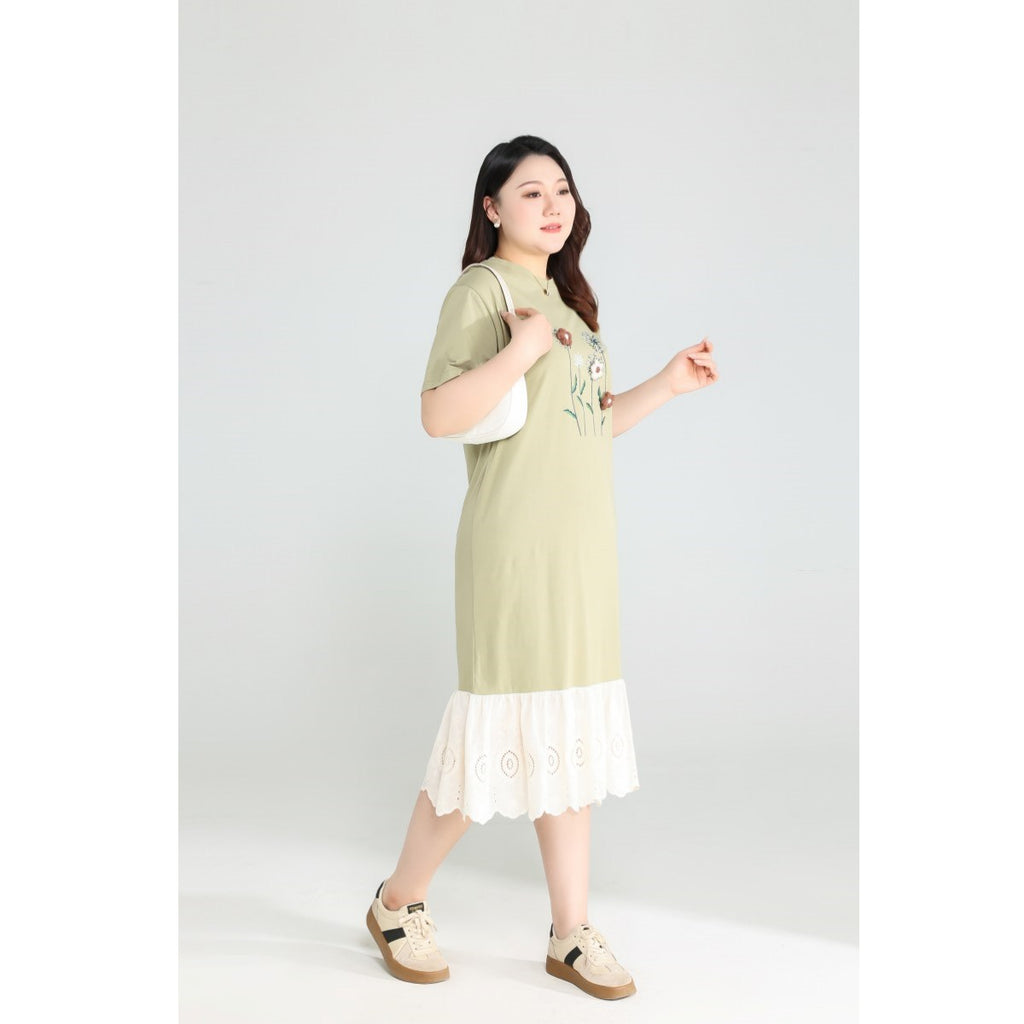 Plus Size Green Floral Lace T Shirt Dress
