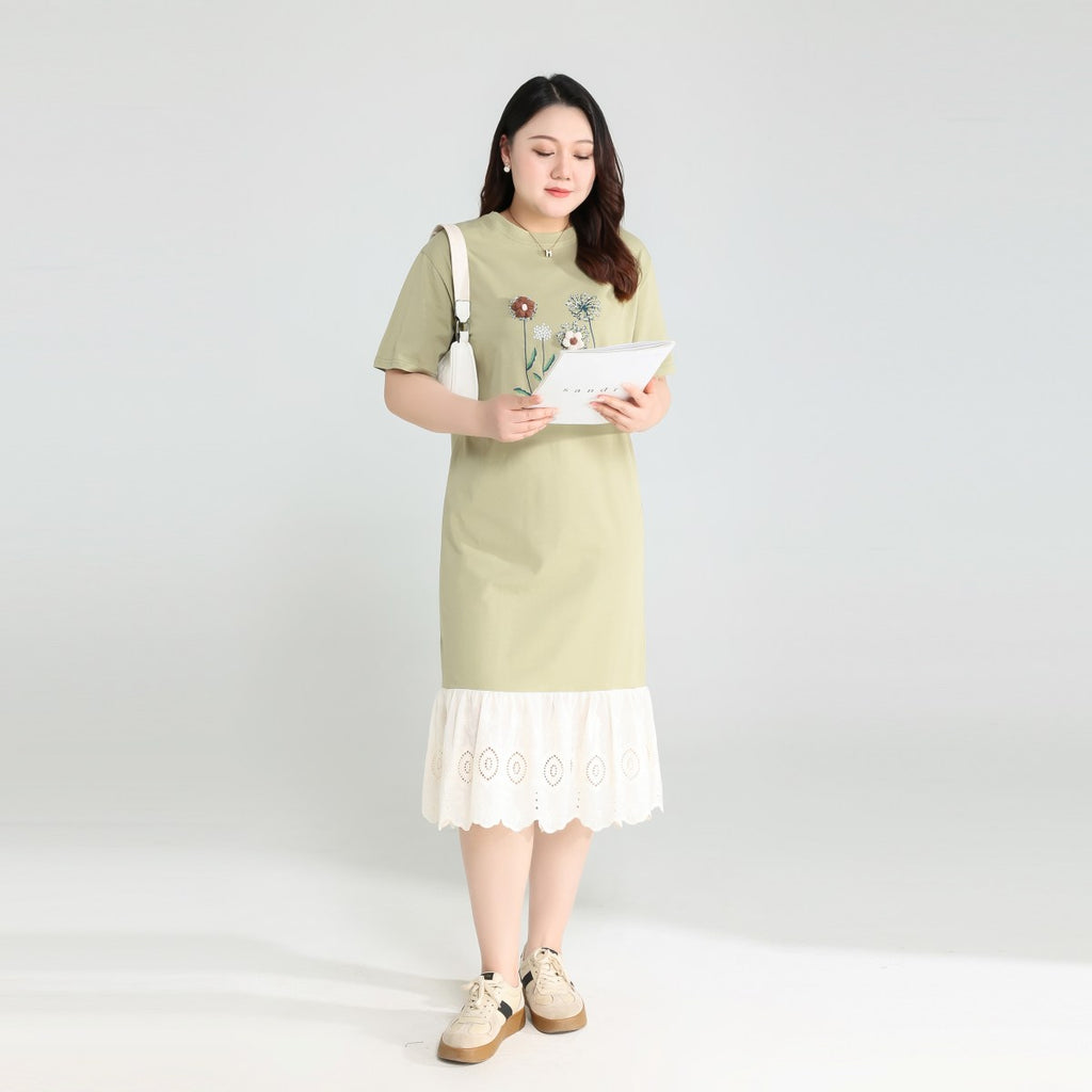 Plus Size Green Floral Lace T Shirt Dress