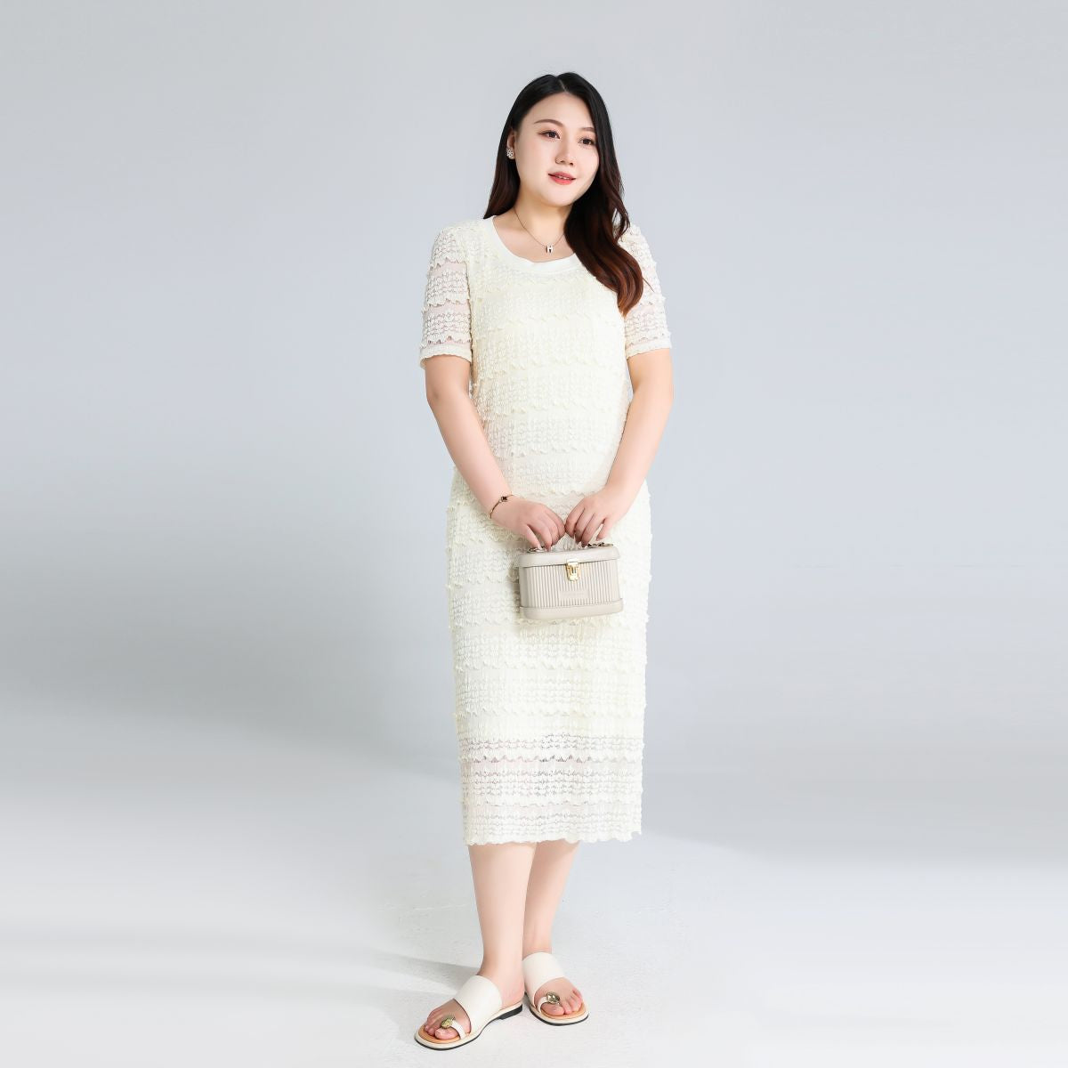 Plus Size Lace Round Neck Pencil Dress
