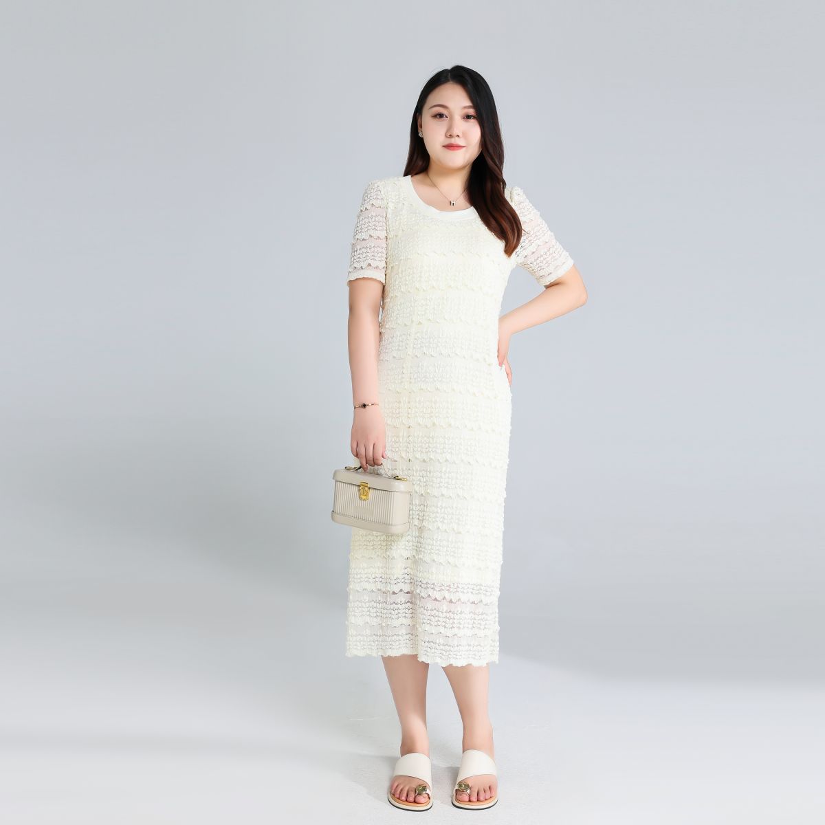 Plus Size Lace Round Neck Pencil Dress