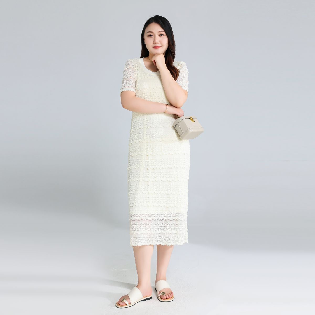 Plus Size Lace Round Neck Pencil Dress
