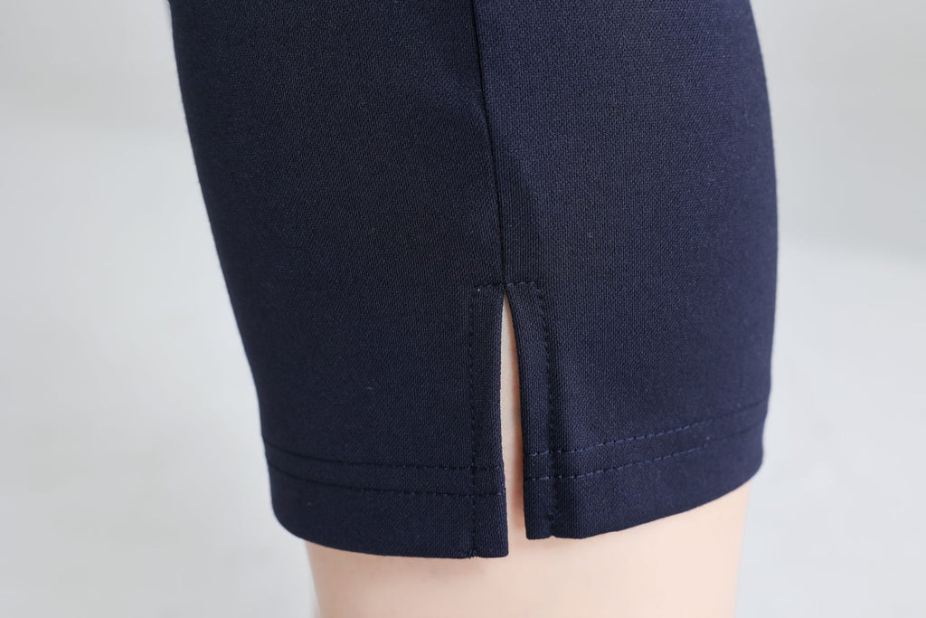 Women’s Plus Size Stretch Capri Pants with Pockets